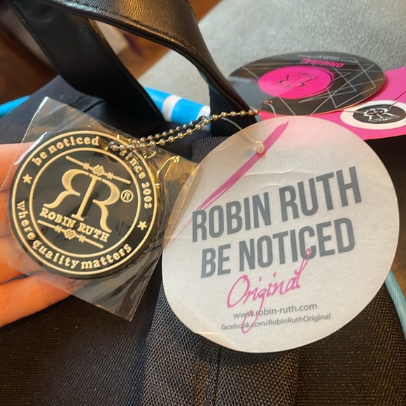 Robin Ruth backpack - Picture 3 of 7